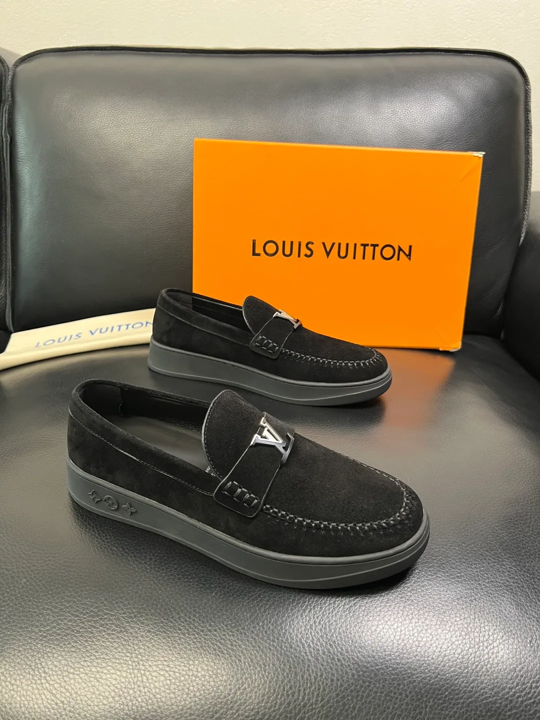 Men's shoes 💰740 Lv high quality top crafts Louis Vuitton, sports sneakers counter synchronization, uppers imported from Italy, high-quality splicing colorful complex crafts, imported mesh pads soft and comfortable, soles: original soles specially provided by the original factory, T men's shoes 💰U exclusive movable molded soles super comfortable, original factory single goods, code number 38-44 (customized 45)